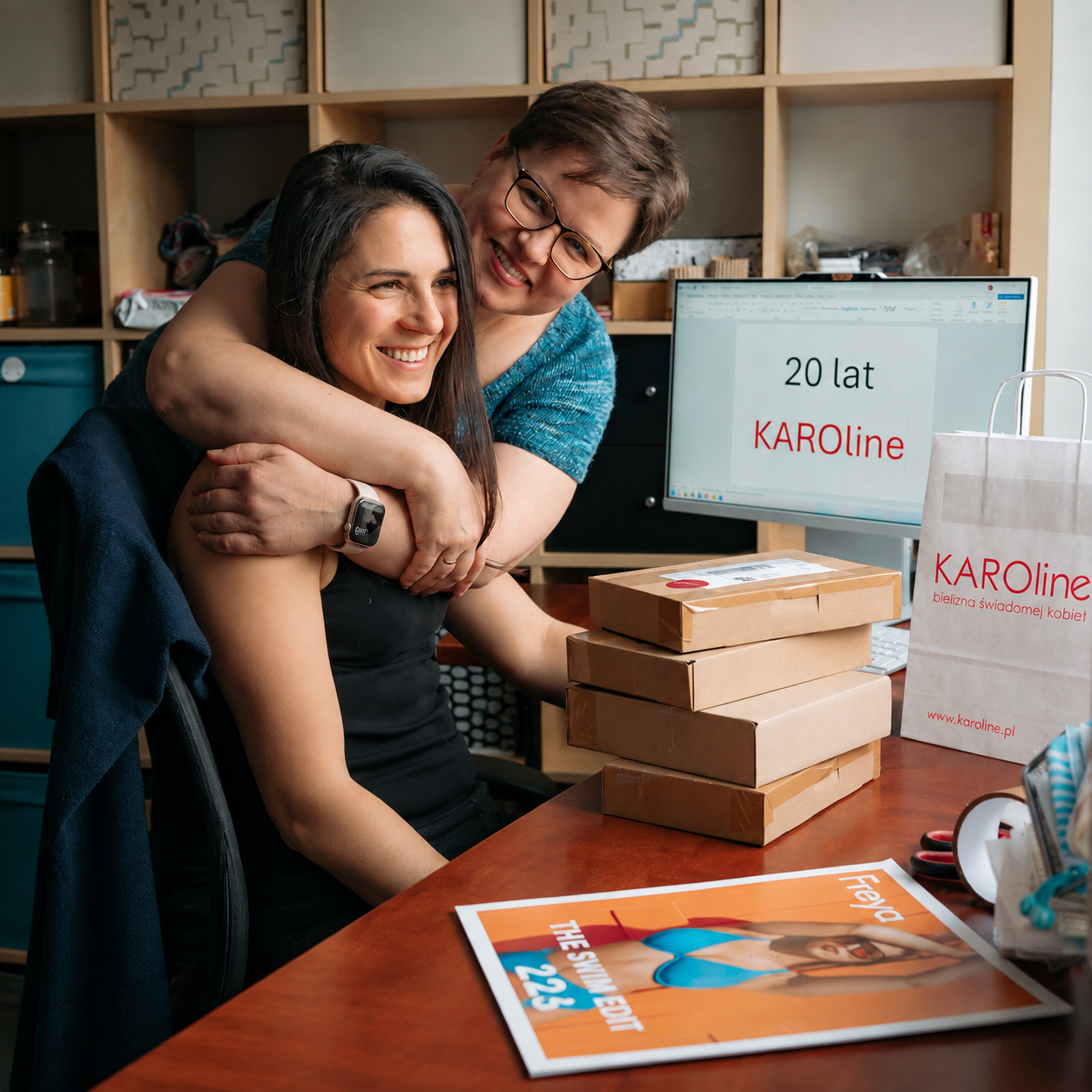 Aga and Marta from KAROline at work