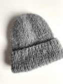 WATA CUKROWA – czapka z alpaki damska z merynosem 04 szary