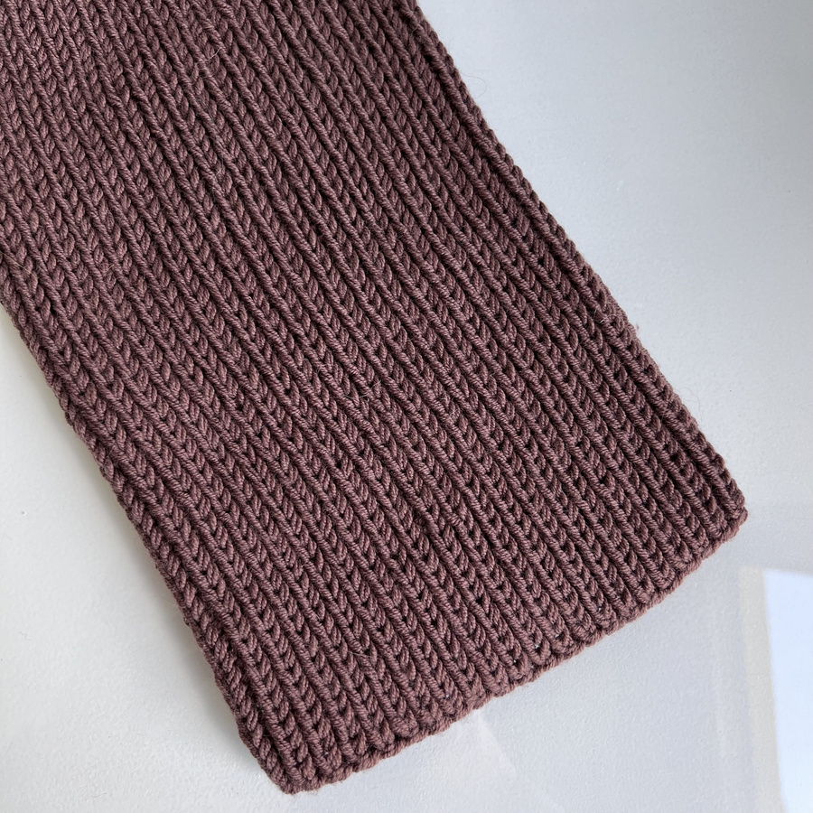 NANA – czapka beanie z wełny baby merino 52 Czekolada, jesienno-zimowa