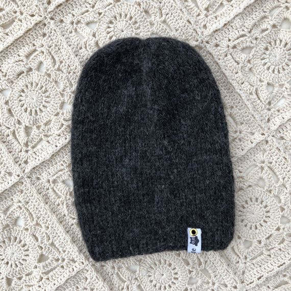 CHMURKA Handgemachte Beanie-Mütze aus Alpaka 06 Anthrazit