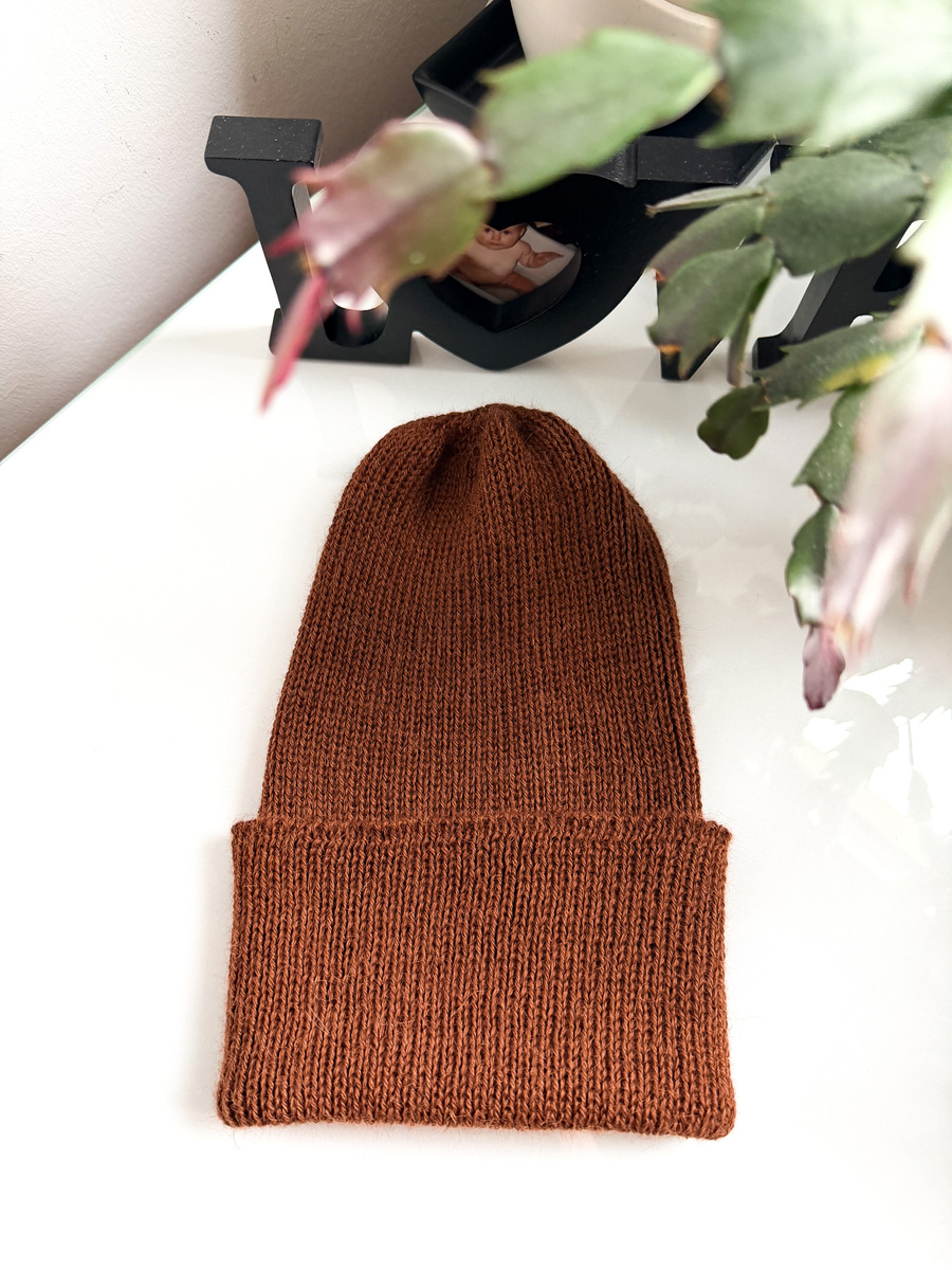 Czapka wywijana HELEN 100% Alpaka 9044 ciemne winogrona