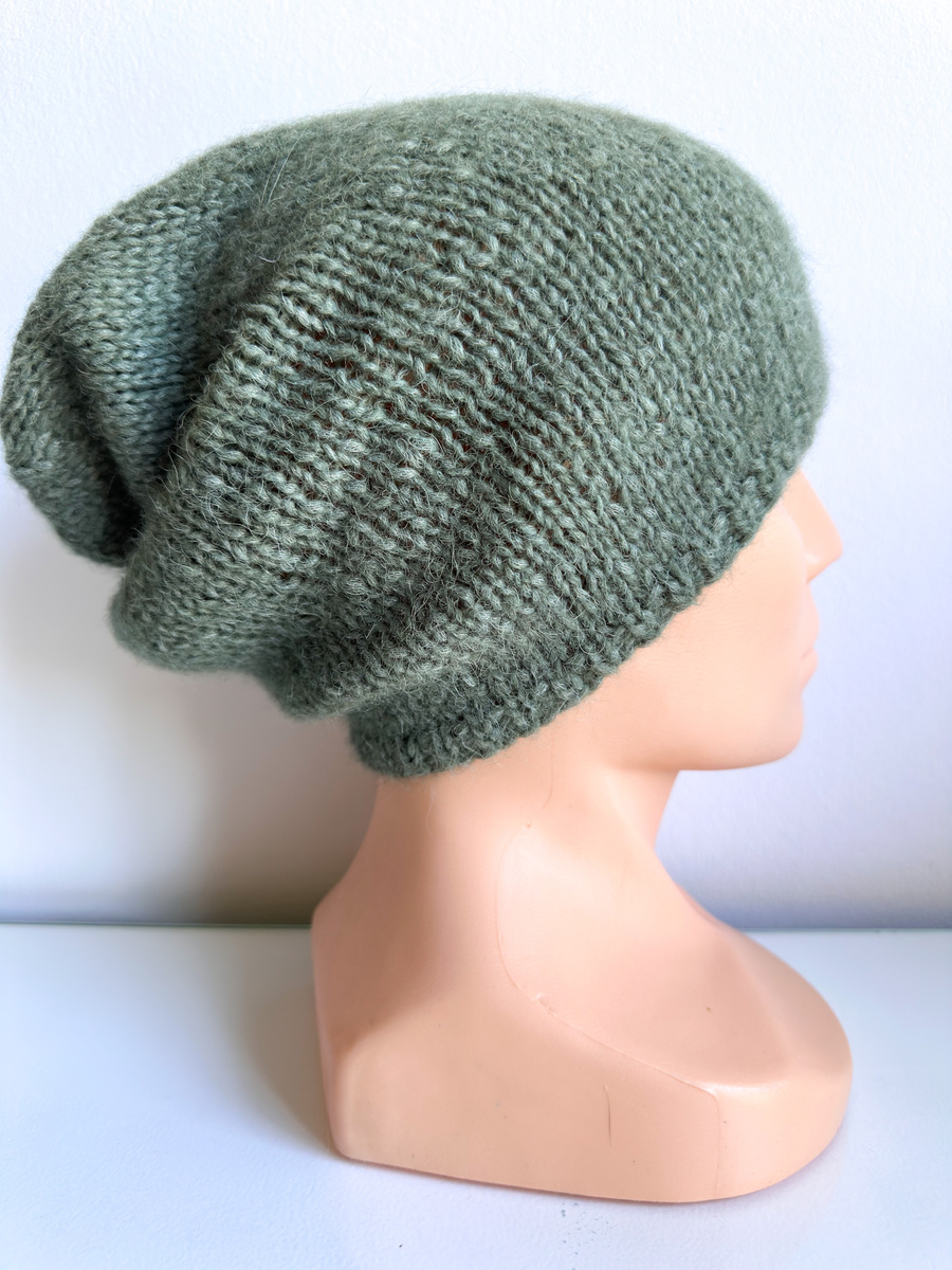 Ciepła czapka ręcznie robiona CHMURKA Alpaka 48 antyczna zieleń
