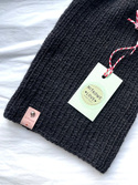 KIARA Handgemachte Beanie-Mütze aus 100% Alpaka 8903 Schwarz
