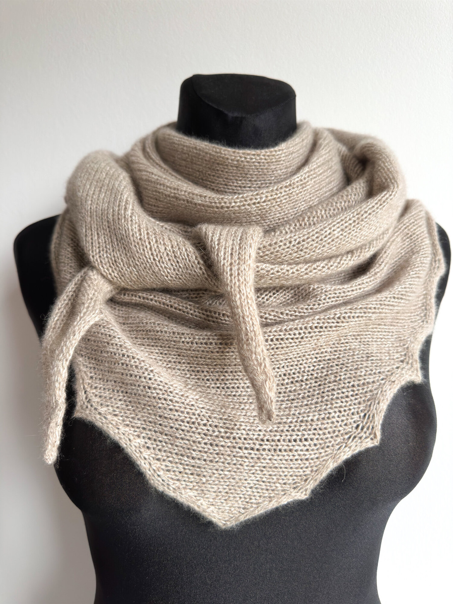 Chusta gładka, symetryczna, 100% Kaszmir 670 Pois