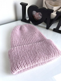 Ręcznie robiona czapka beanie AUREA 100% Baby Merino plus moher i jedwab 54/40 Pudrowy Róż