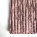 HELLI – czapka zimowa damska z wełny merino 100% Baby Merino 49 Pustynna Róża