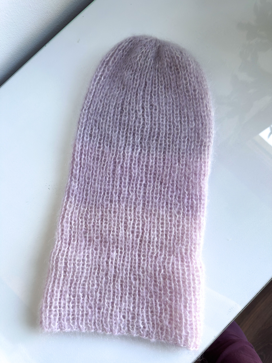 Ręcznie robiona, wywijana Czapka moherowa z jedwabiem Jasny różowy