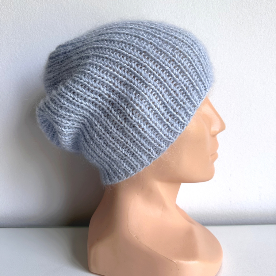 Handmade women's hat AUREA 100% baby merino plus mohair and silk 53/07 Rosa