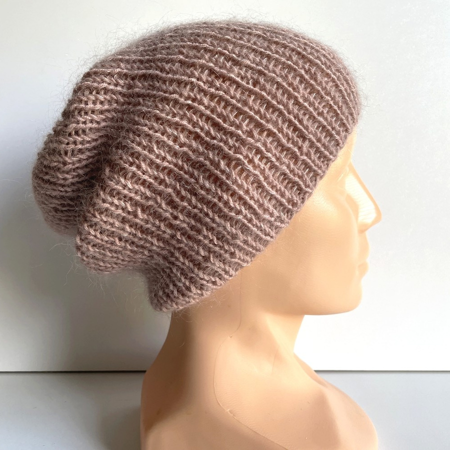 Handgemachte Damenmütze AUREA 100% Baby Merino plus Mohair und Seide 49/41 Wüstenrose