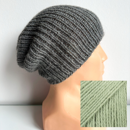 KIARA Beanie-Mütze aus 100% Alpaka 9038 grüne Salbei