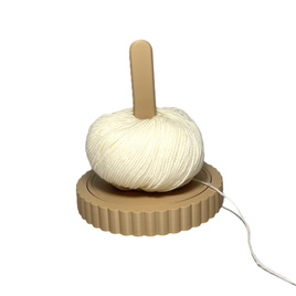 Spinner - Yarn Holder