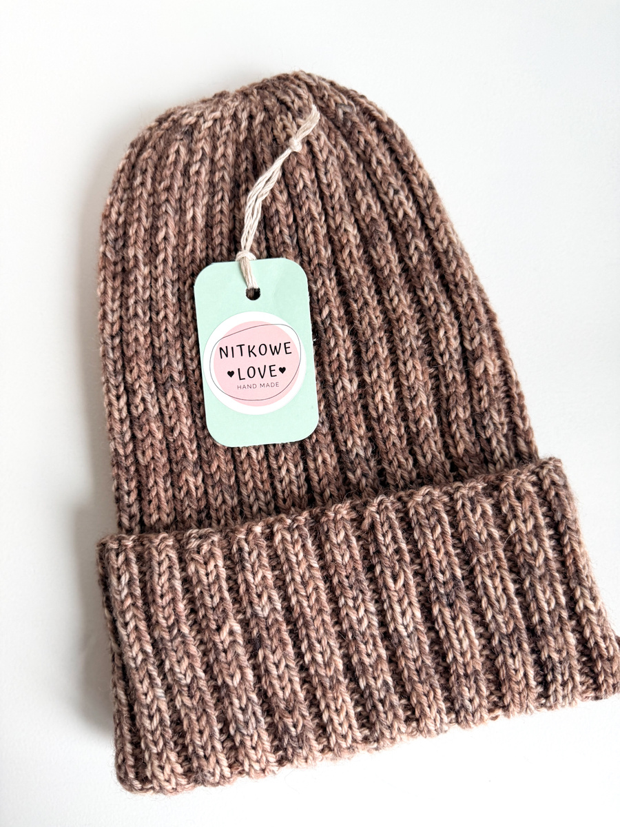 NELLI – wywijana czapka merino 30 Prażony Migdał unisex zimowa