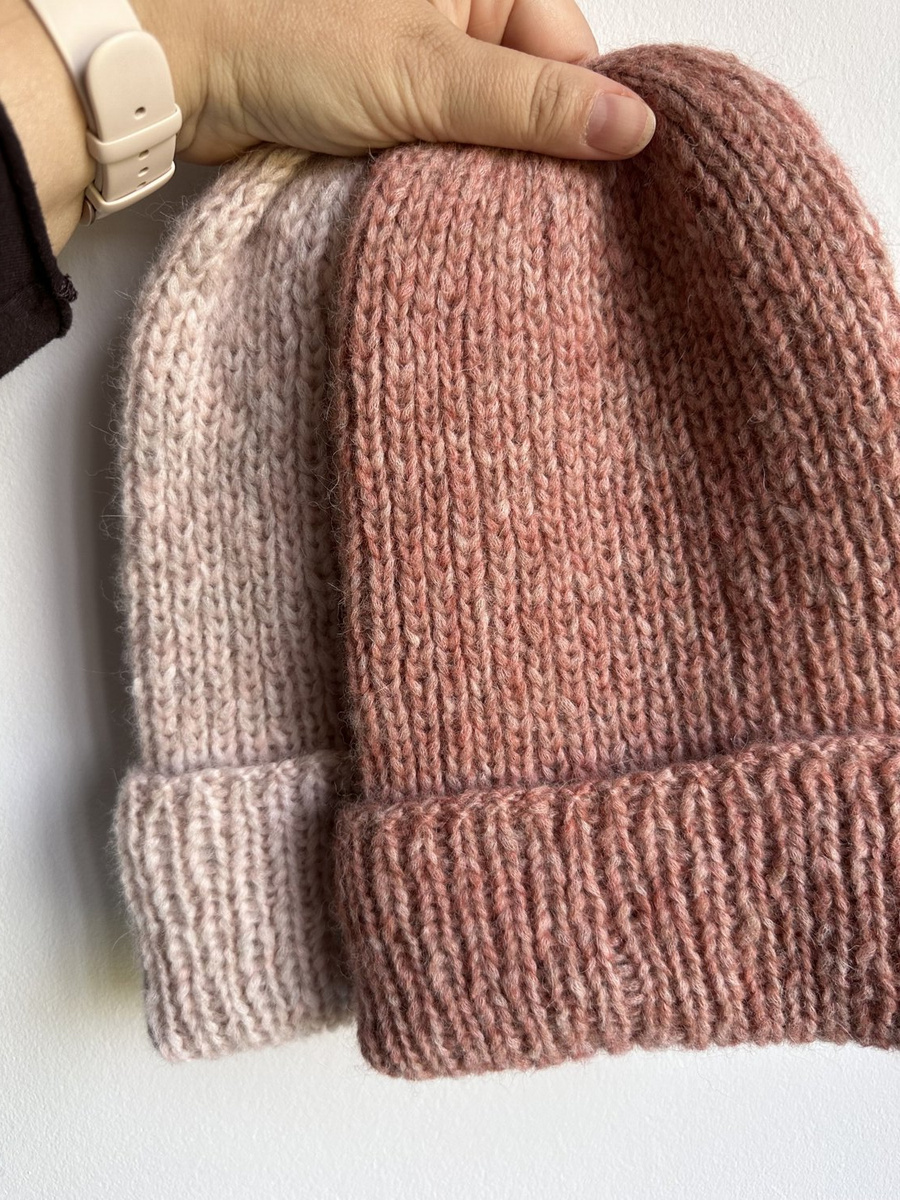 Ciepła czapka ręcznie robiona wywijana CHMURKA Alpaka 34 Różowy Marmur