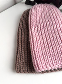 JANKA – gruba czapka beanie zimowa damska z wełny Nitkowe Love 30 Pastelowy Róż