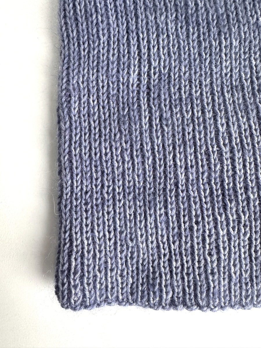 Handmade women’s hat AUREA 100% Baby Merino plus mohair and silk 37/39 Light Lavender blue
