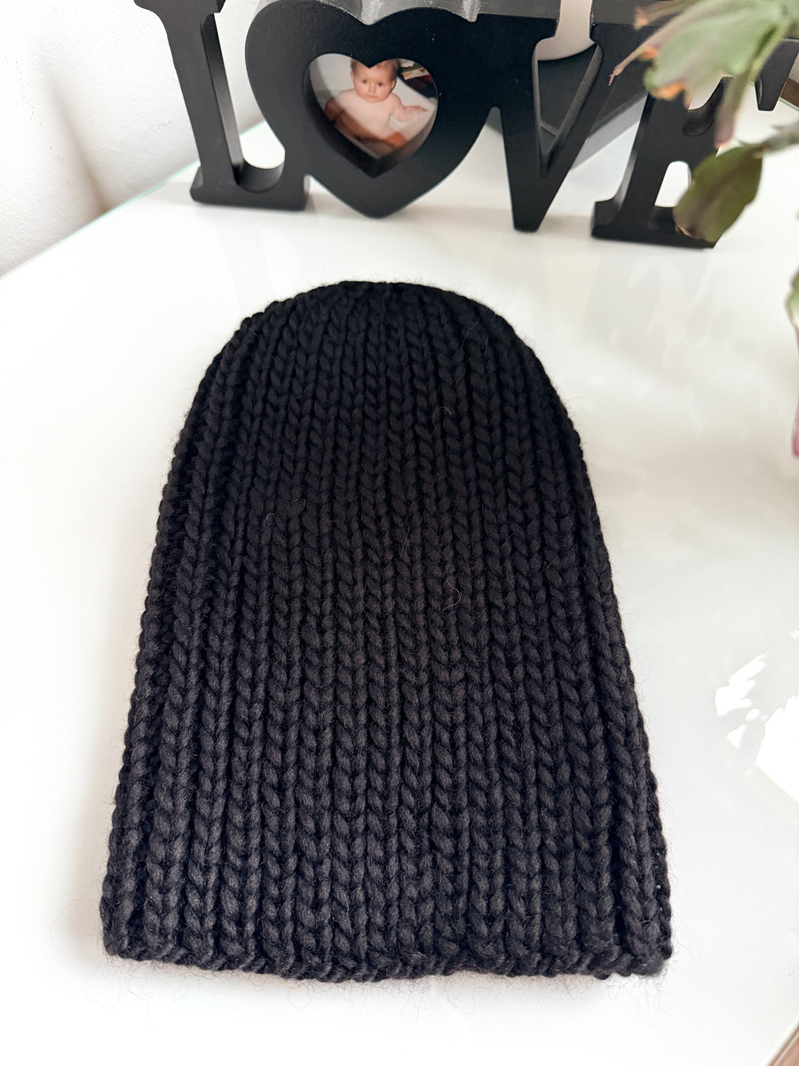 Ręcznie robiona czapka damska JANKA 100% Wełna owcza 02 Czarny