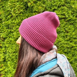 Beanie czapka z wełny merino VARELLA 100% Baby Merino 34 Wrzos