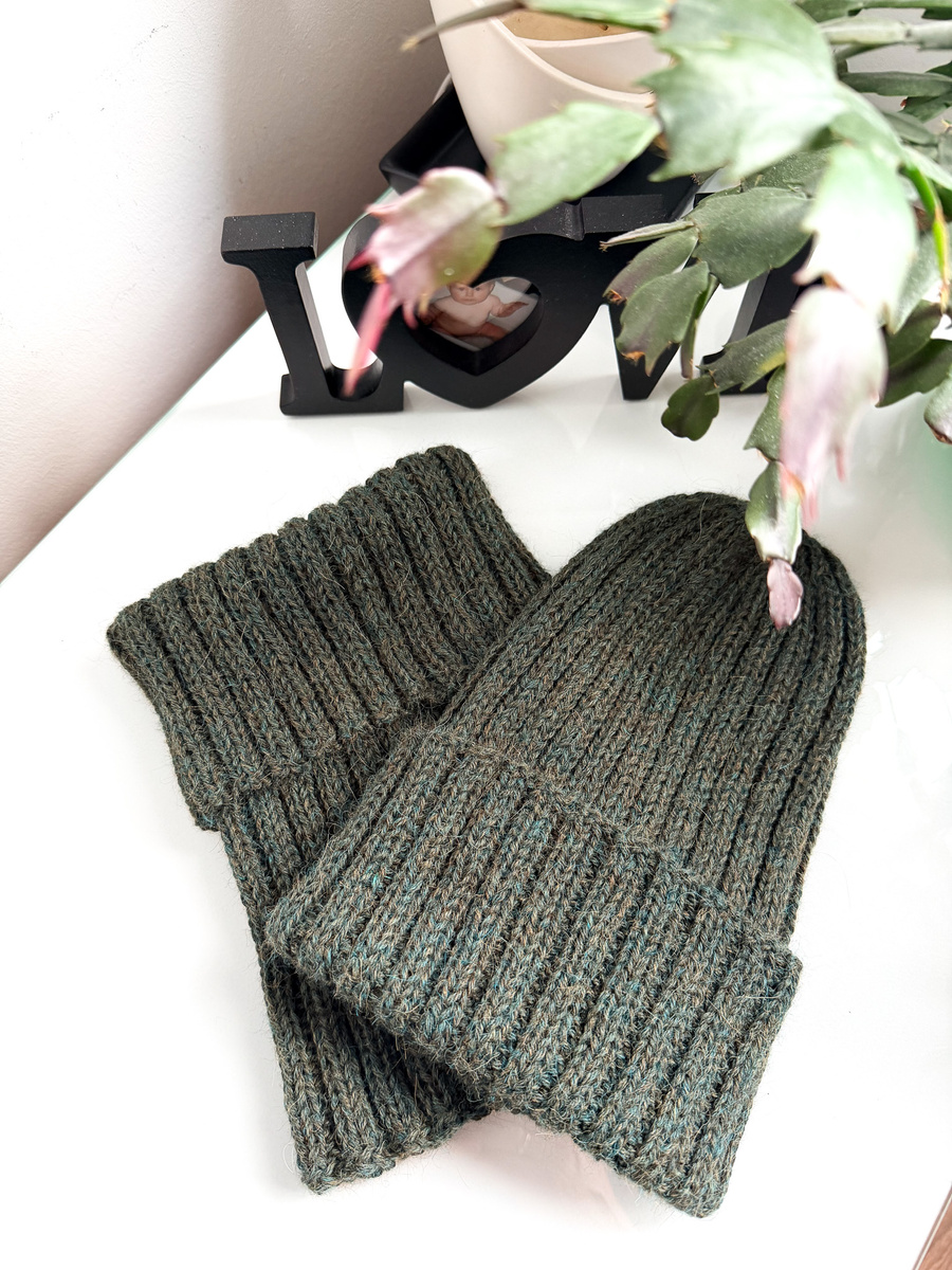 Czapka wywijana zrobiona ręcznie LAURIN 100% Alpaka 7815 Leśny mix