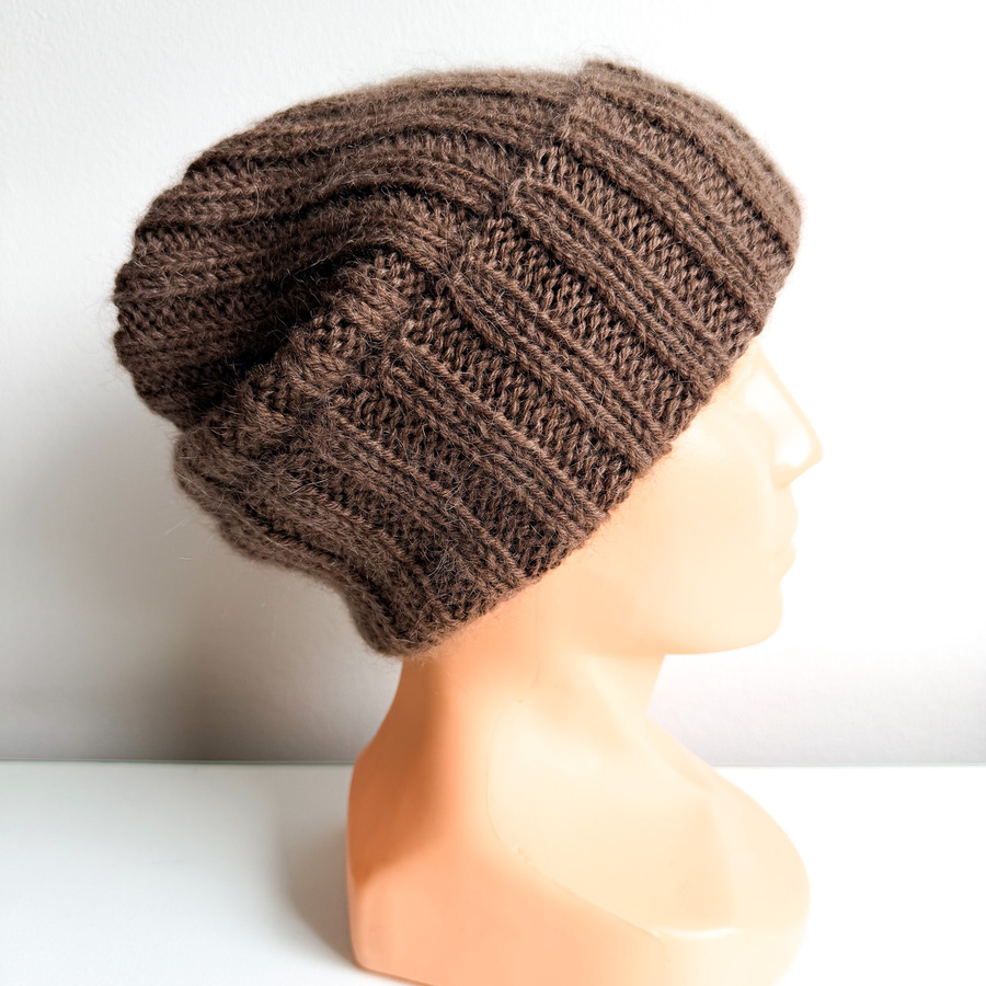 Ręcznie robiona czapka beanie MIRA 100% Merino plus moher i jedwab 14/15 Brąz
