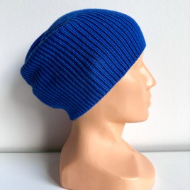 VARELLA – czapka beanie z wełny baby merino 33 jaskrawoniebieska, cienka jesienno‑wiosenna