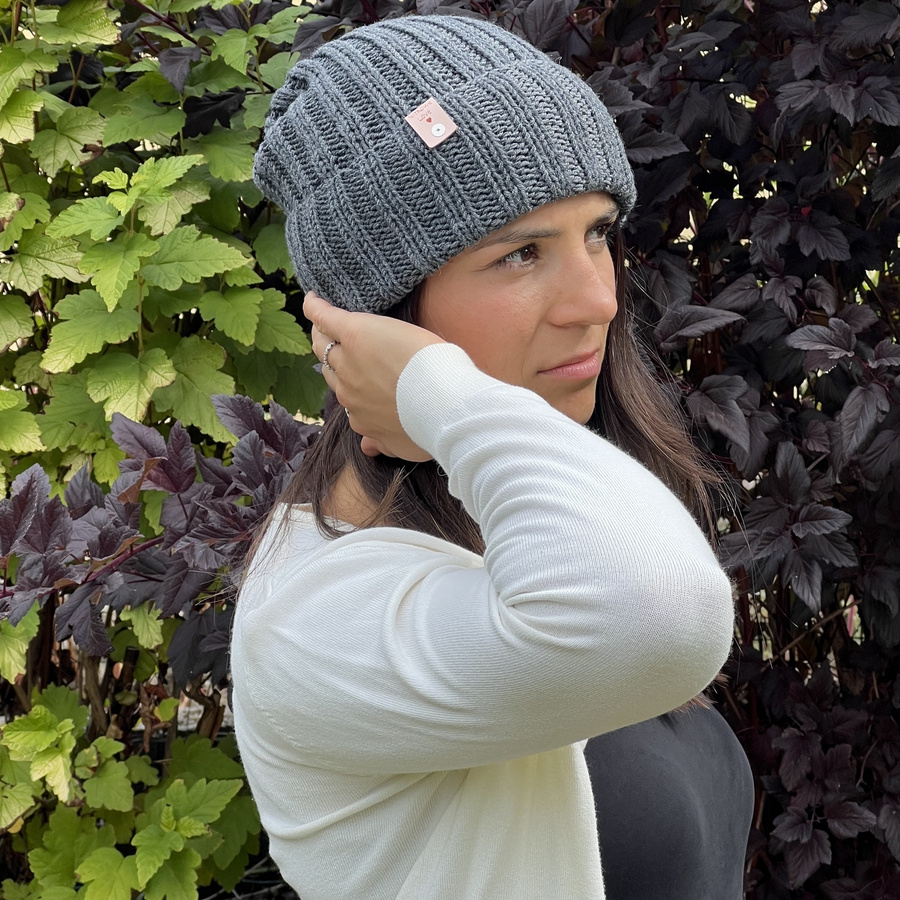 HELLI – czapka zimowa merino wywijana 100% Baby Merino 20 Ciemny szary