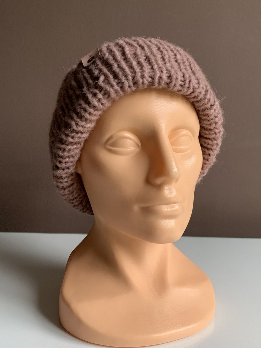 Ciepła czapka ręcznie robiona wywijana CHMURKA Alpaka 29 Fiołkowy