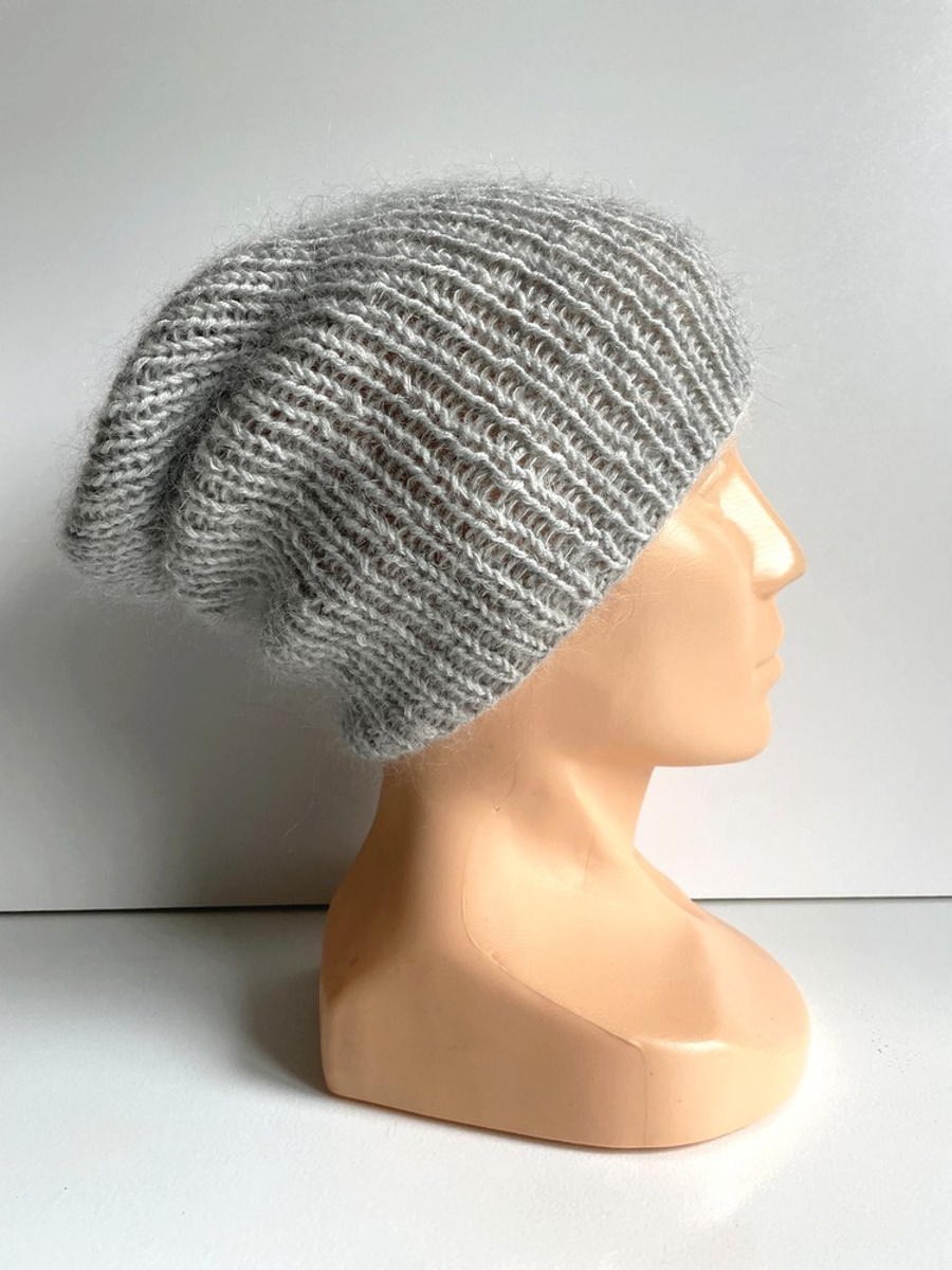 Handmade women’s hat AUREA 100% Baby Merino plus mohair and silk 22/44 Light Grey