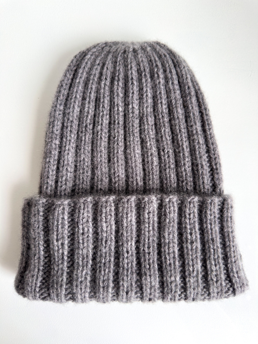 Wywijana czapka kaszmirowa 100% kaszmir 519 Fumo