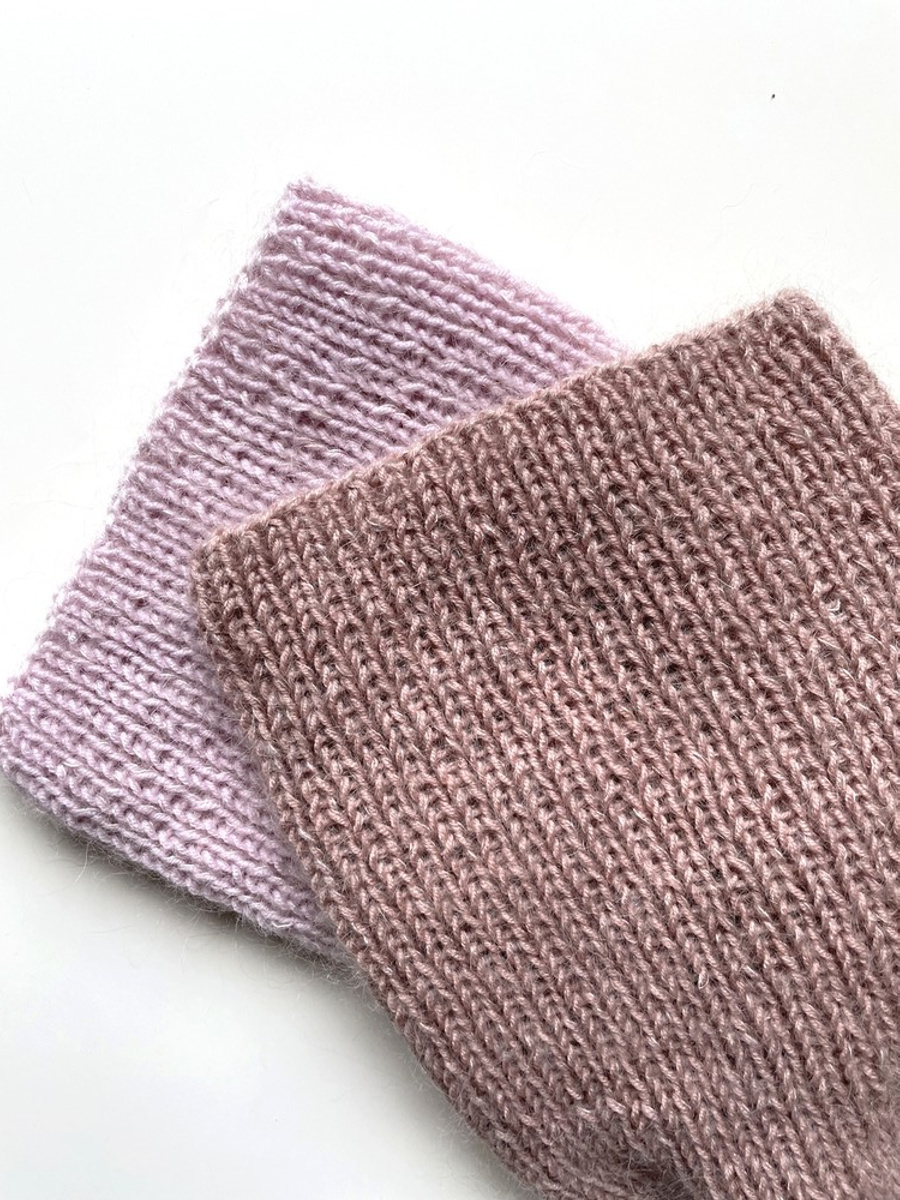 AUREA – ręcznie robiona ciepła czapka merino z moherem damska 49/41 Pustynna Róża