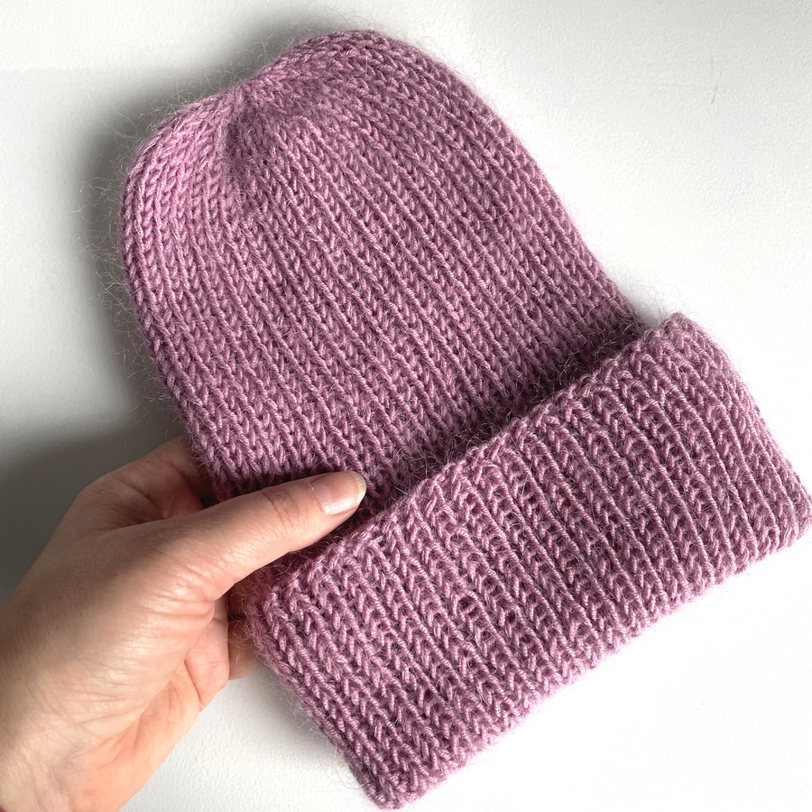 Ręcznie robiona czapka beanie AUREA 100% Baby Merino plus moher i jedwab 27/04 Stary Róż