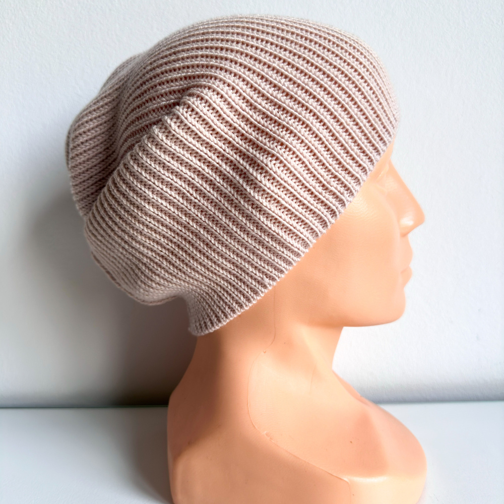 Czapka z wełny merino VARELLA 100% Baby Merino 59 Pszeniczny widok z boku