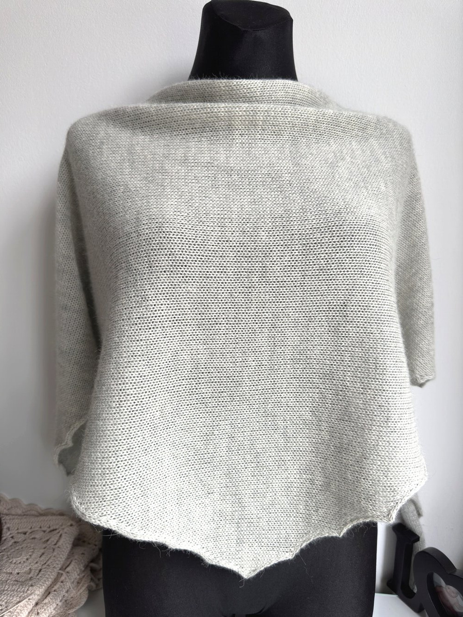 Chusta gładka, symetryczna, 100% Alpaka 9020 Perłowo Szary Jasny