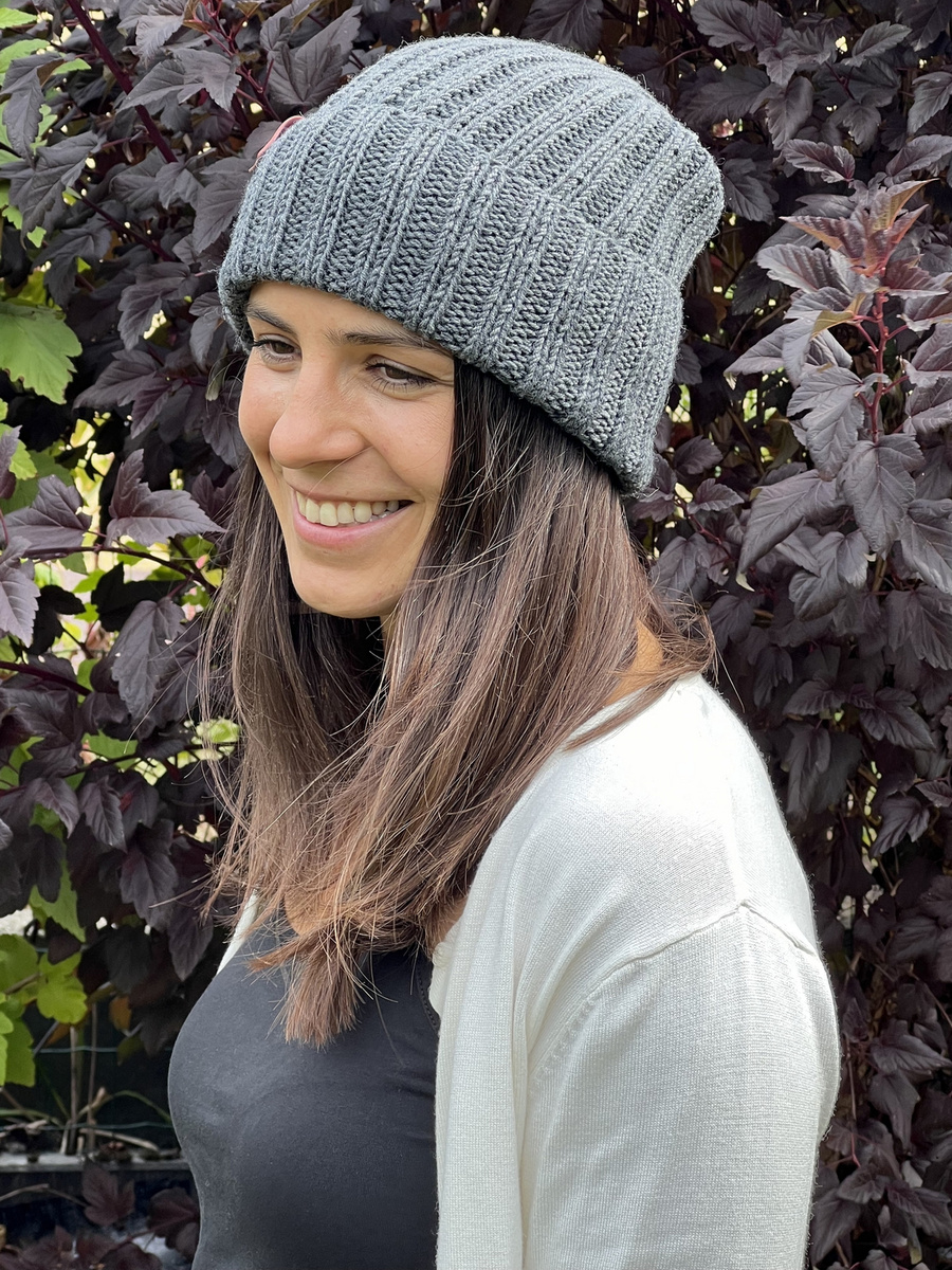 HELLI – czapka zimowa merino wywijana 100% Baby Merino 20 Ciemny szary