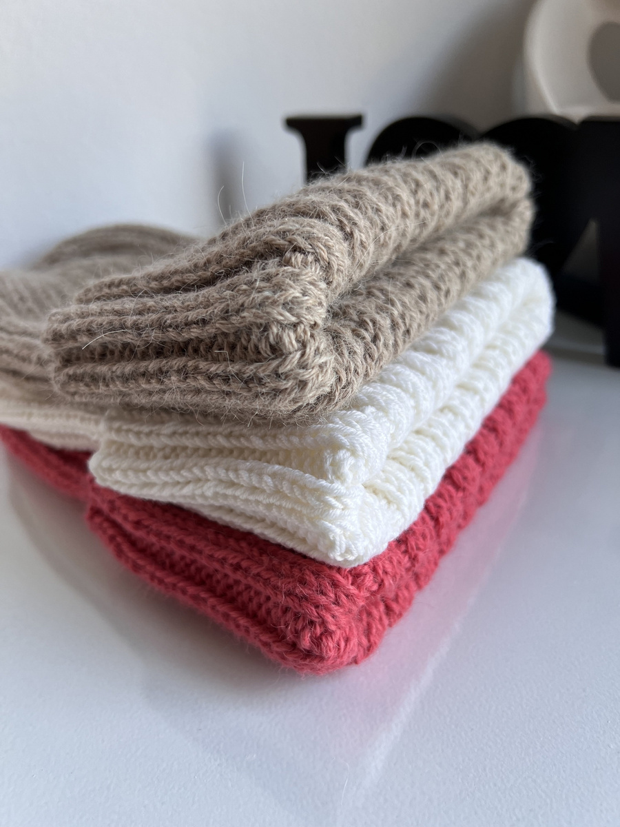 HELLI – czapka merino wywijana 100% Baby Merino 01 biały, jesienno-zimowa unisex