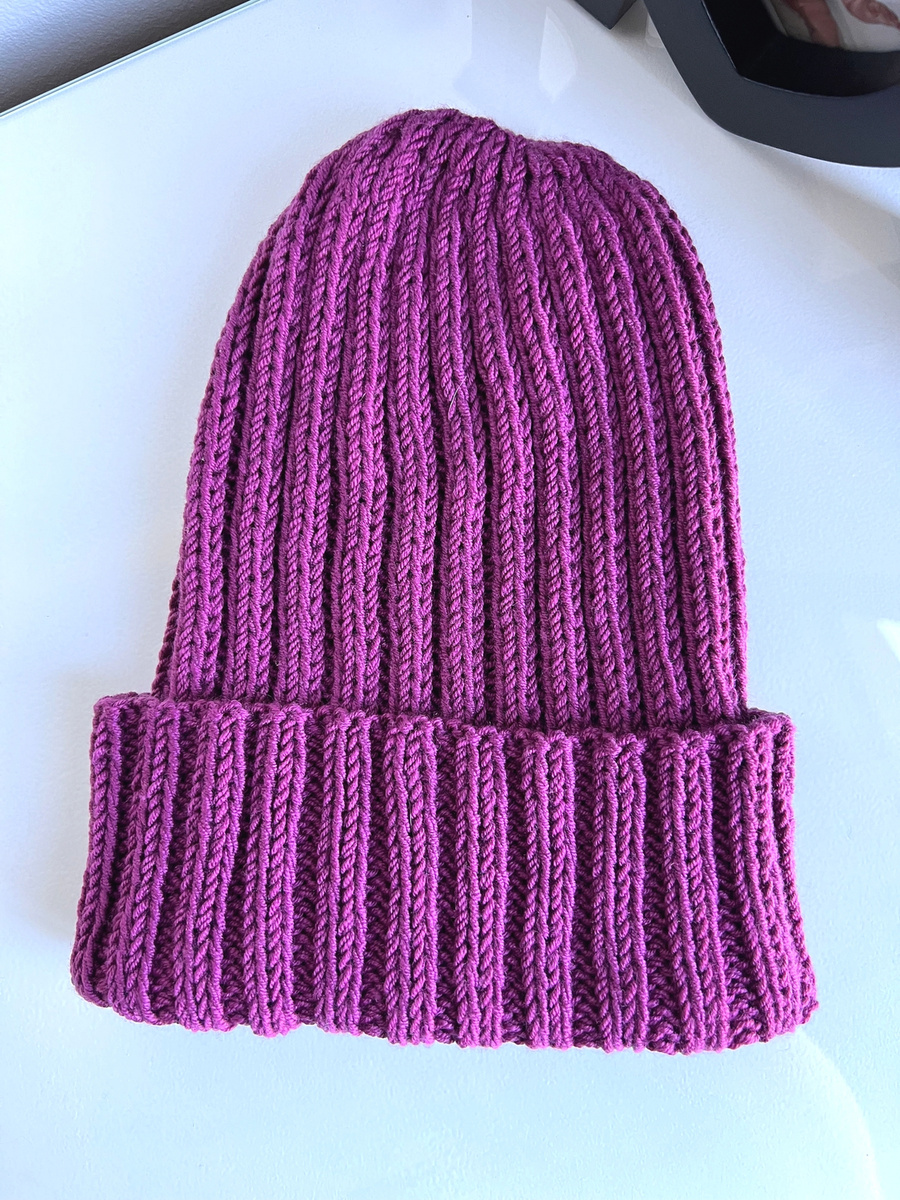 Wywijana czapka merino HELLI 100% Baby Merino 34 Wrzos