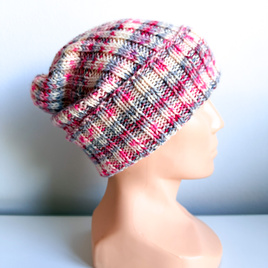 NELLI – czapka merino wywijana handmade 19 jagody i śmietanka