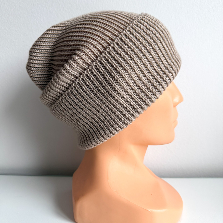 VARELLA – czapka beanie z wełny merino 100% baby merino 64 jasny dąb zimowa unisex