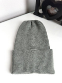 VARELLA – czapka beanie z wełny merino 100% Baby Merino 50 Zielona Szałwia jesienno-zimowa