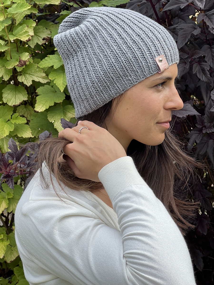 NANA Beanie-Mütze aus Baby-Merinowolle 19 Grau handgemacht