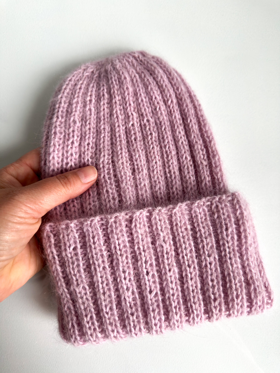 MARGARET Handgemachte Mütze mit Umschlag Alpaka Mohair und Seide 3112/36 Rosa mit einem Hauch Beige