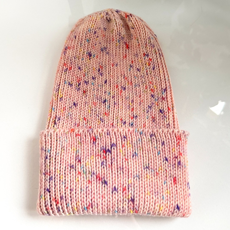 VARELLA – czapka merino beanie wywijana 100% baby merino 103 Urodzinowe Confetti różowa