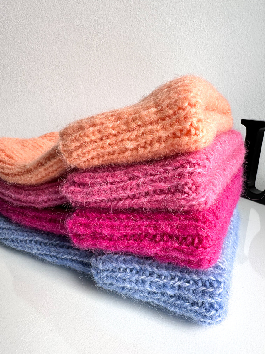 CHMURKA – czapka z alpaki beanie ręcznie robiona 54 Słodka Morela