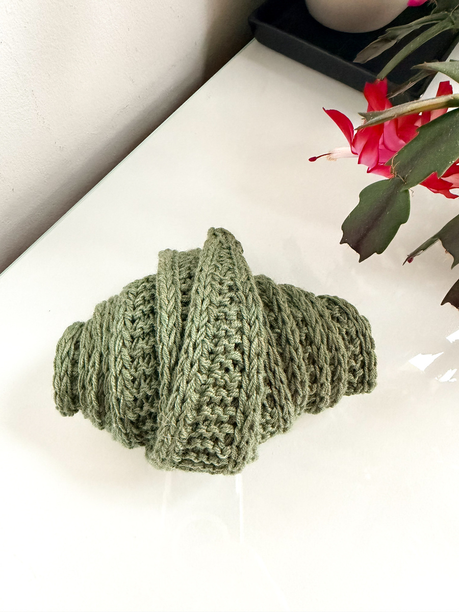 Słodki szalik, apaszka baby merino Nitkowe Love 38 Oliwka