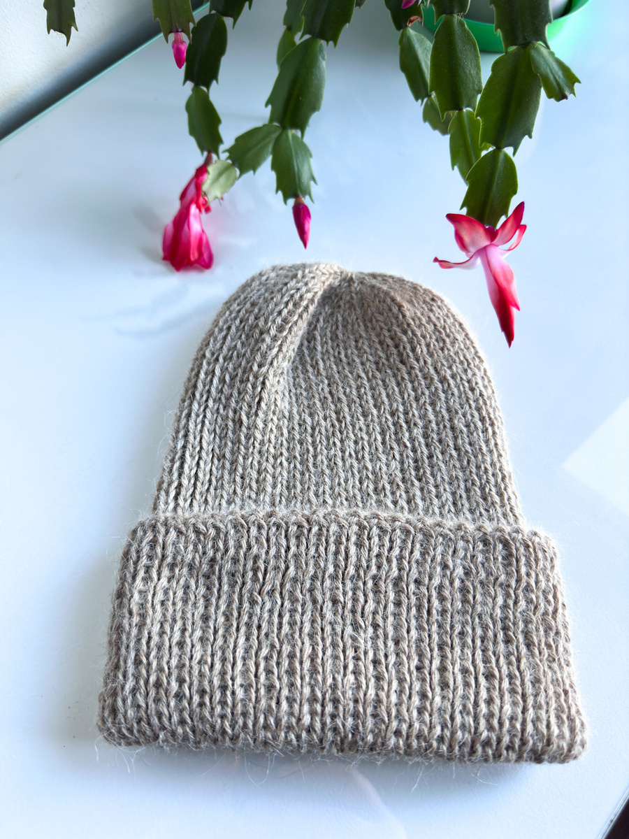 Czapka wywijana zrobiona ręcznie na drutach KIARA 100% Alpaka 6360 nocne niebo