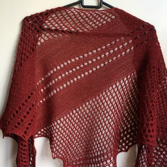 Chusta wykonana ręcznie, 100% Alpaka Bordo