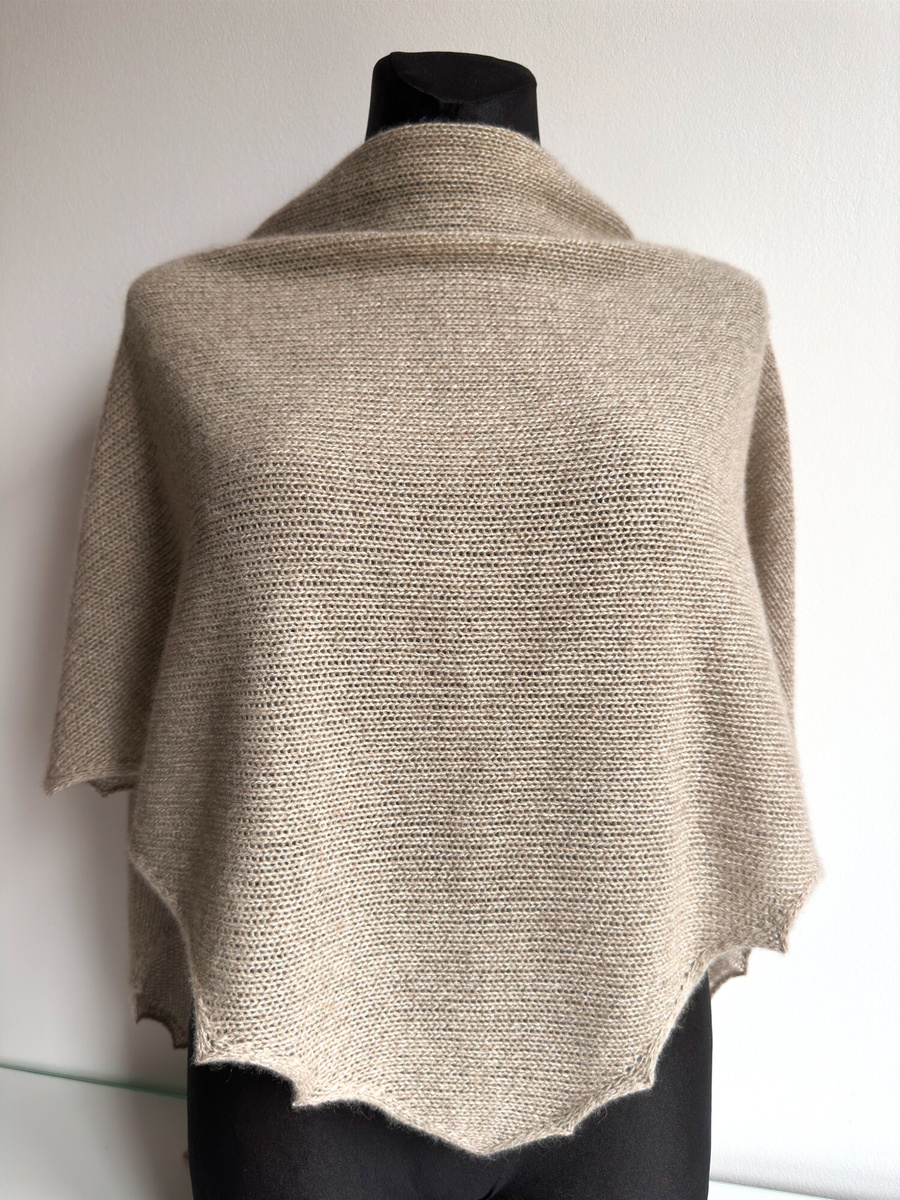 Chusta gładka, symetryczna, 100% Kaszmir 670 Pois