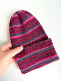 VARELLA Turn-Up Wool Beanie Nitkowe Love 2508 fioletowo-różowo-bordowa