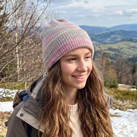 VARELLA – czapka beanie z wełny merino 100% Baby Merino 105 Magiczna Beza jesienno-zimowa