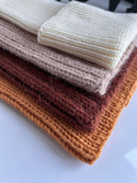 VARELLA – czapka merino beanie wywijana 100% Baby Merino 02 Ecru