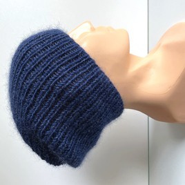 Handmade Czapka damska AUREA 100% Baby Merino plus moher i jedwab 30/28 Niebieski
